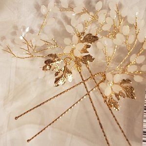 Wedding hair piece, 2 pieces, gold encrusted hair pins, NWT
